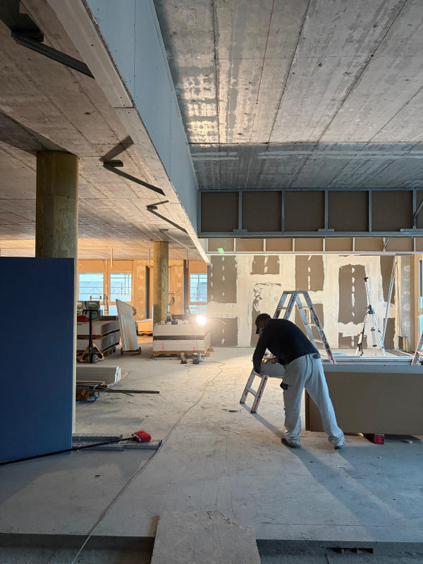 Reprise des supports en cours — Préparation avant enduit et finition, chantier Ahmed Peintre Rénovation Sàrl